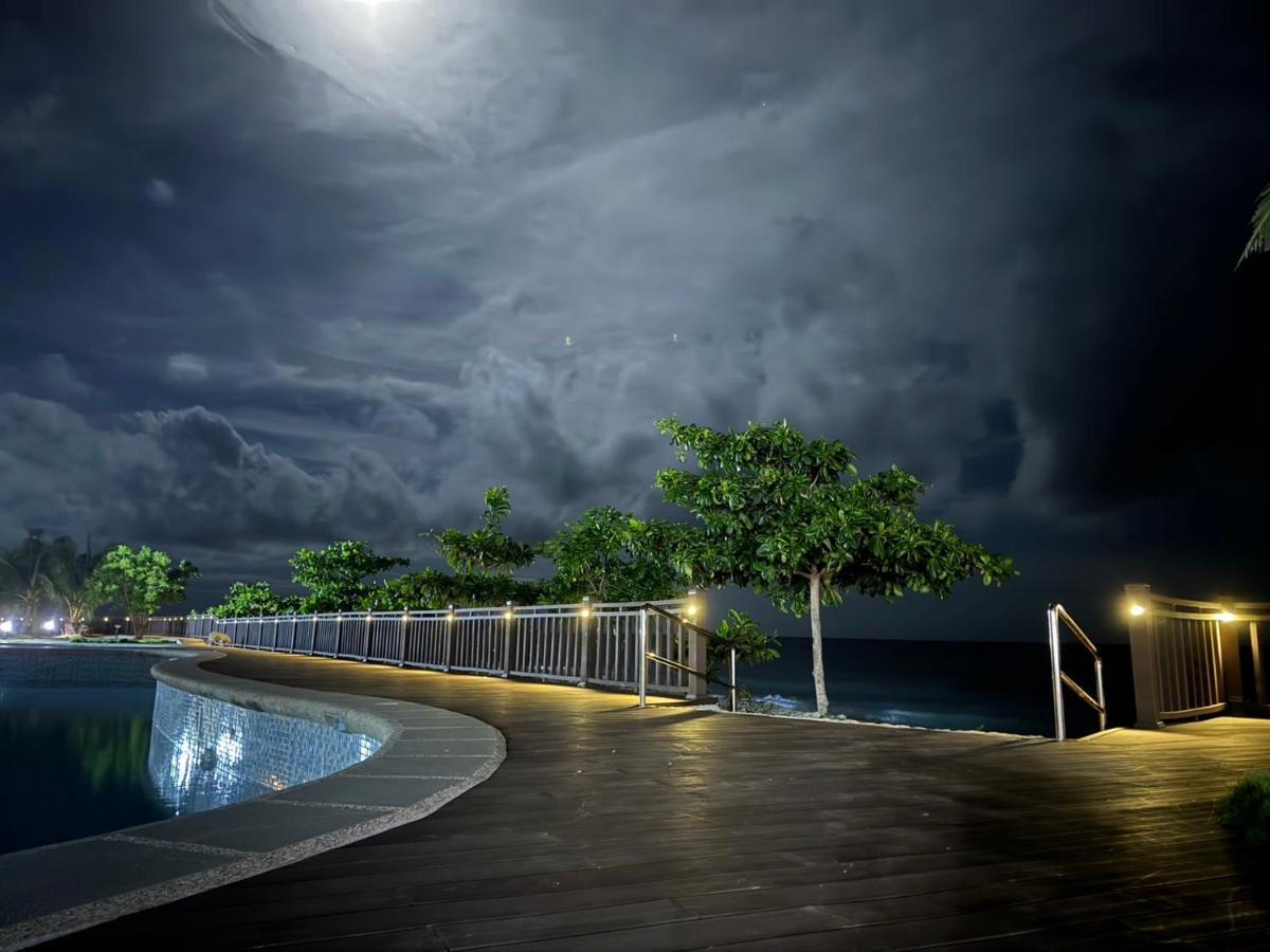 W Golf Resort Oslob Eksteriør bilde