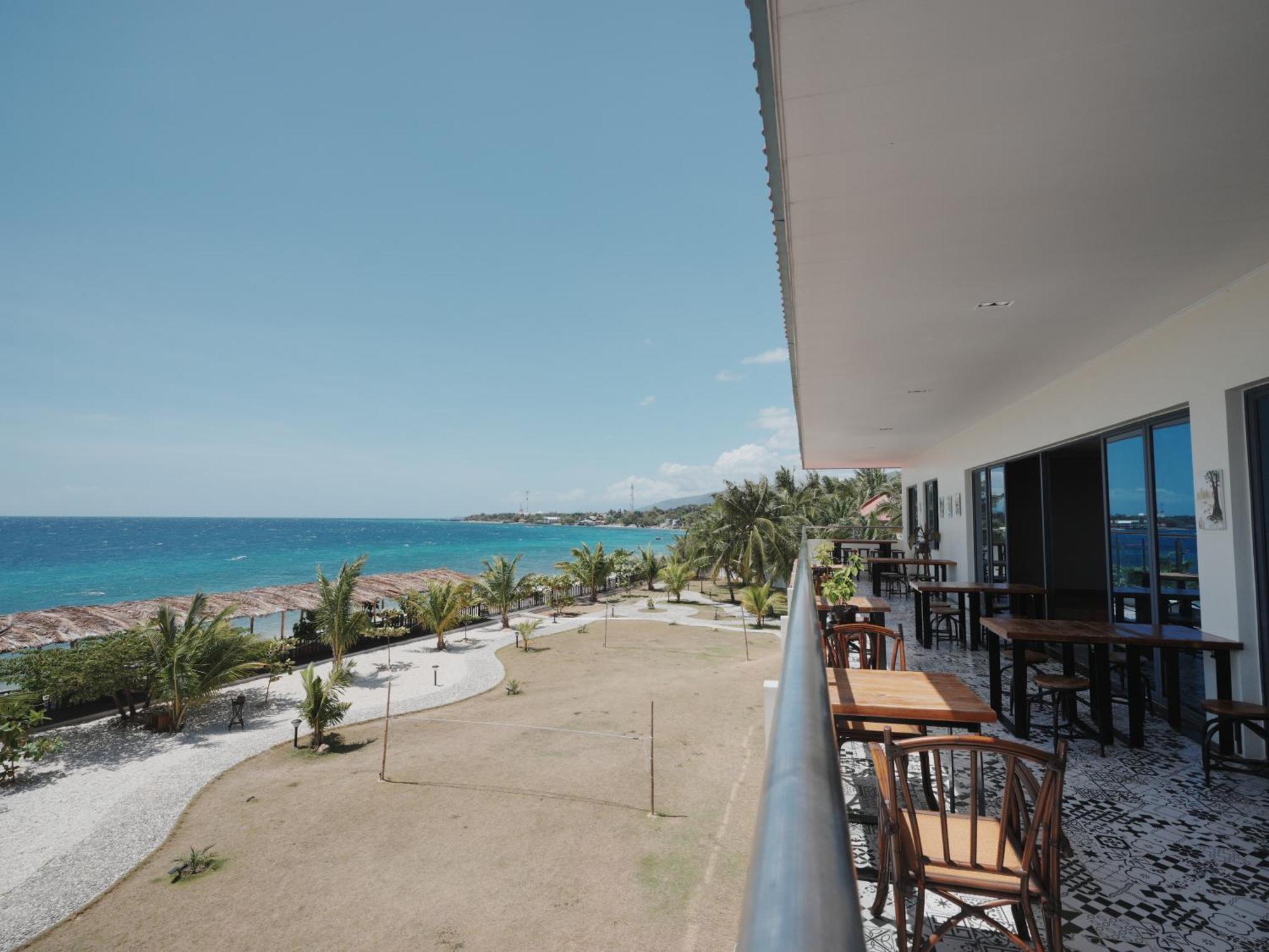 W Golf Resort Oslob Eksteriør bilde