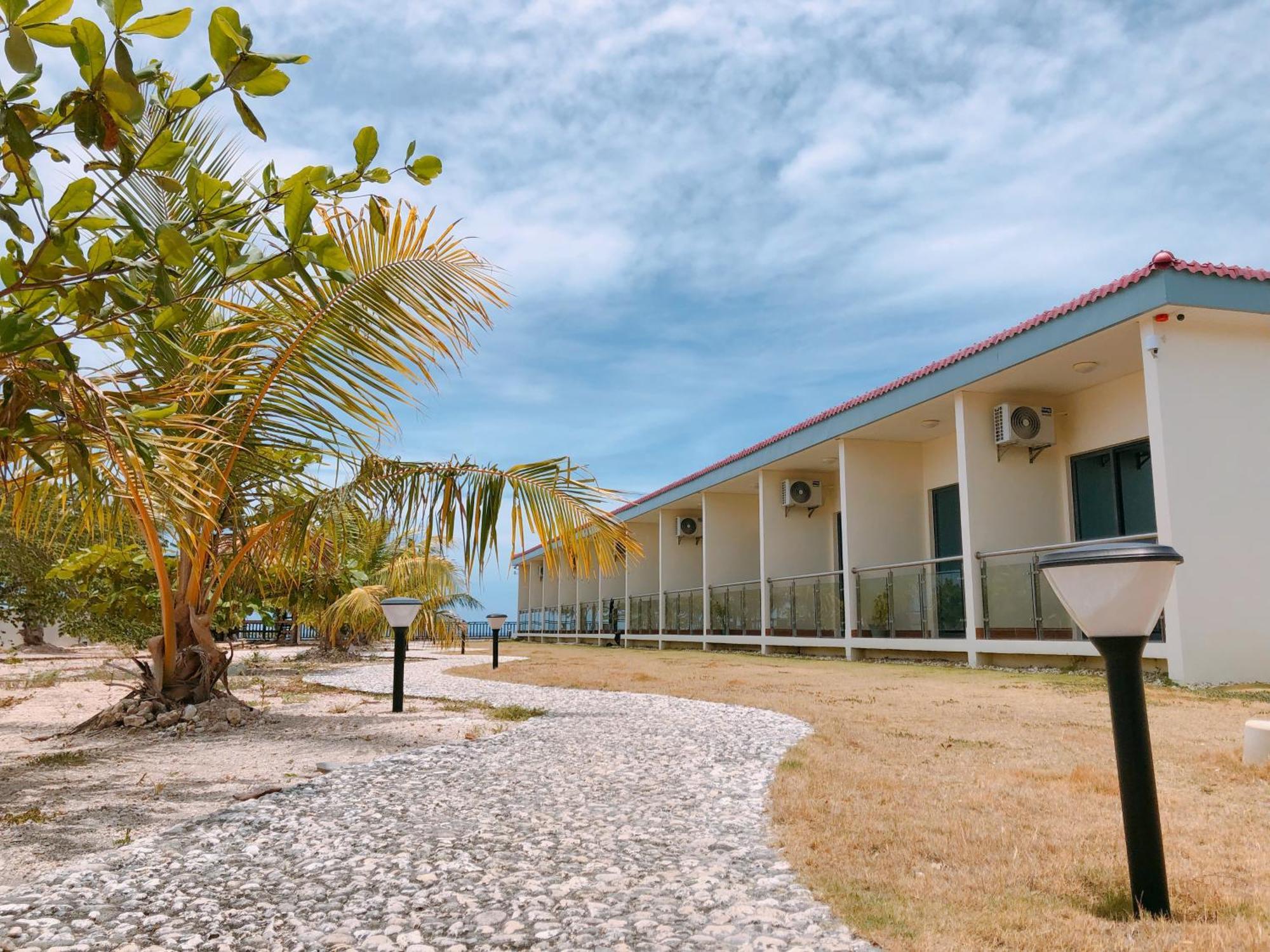 W Golf Resort Oslob Eksteriør bilde